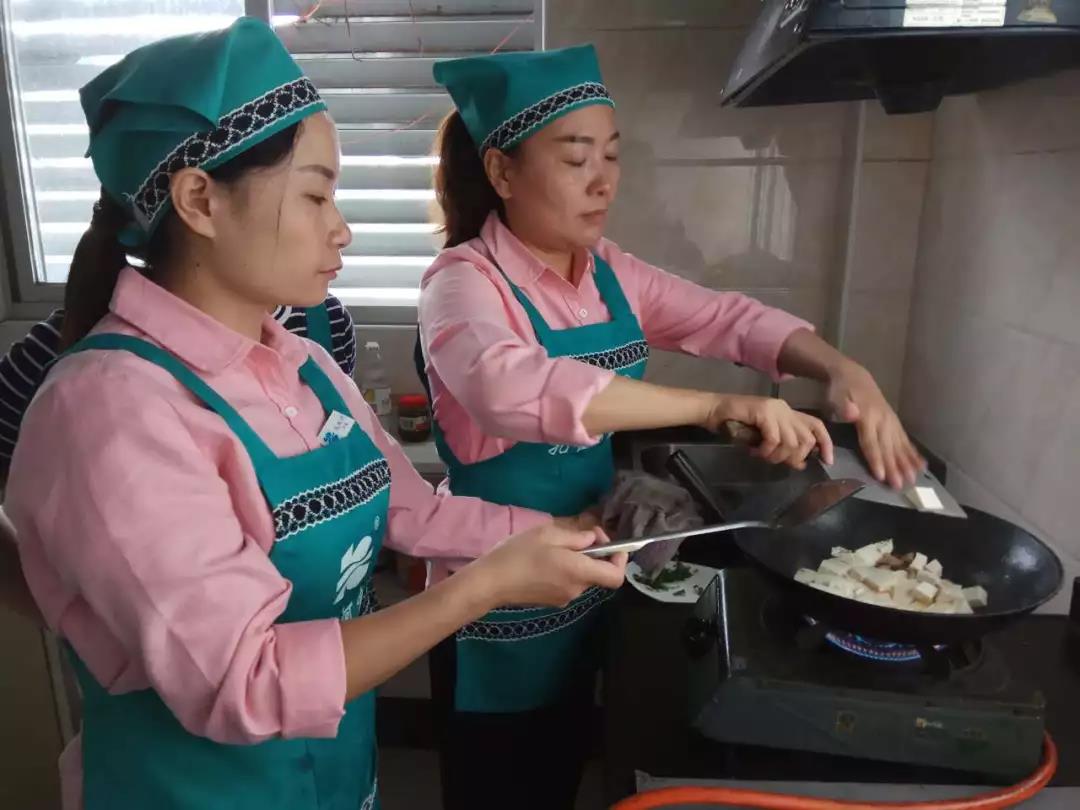 ��֪ͨ��8��20����ɩ��Ӗ(x��n)�_�n��������